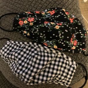 2 Maurice’s face masks